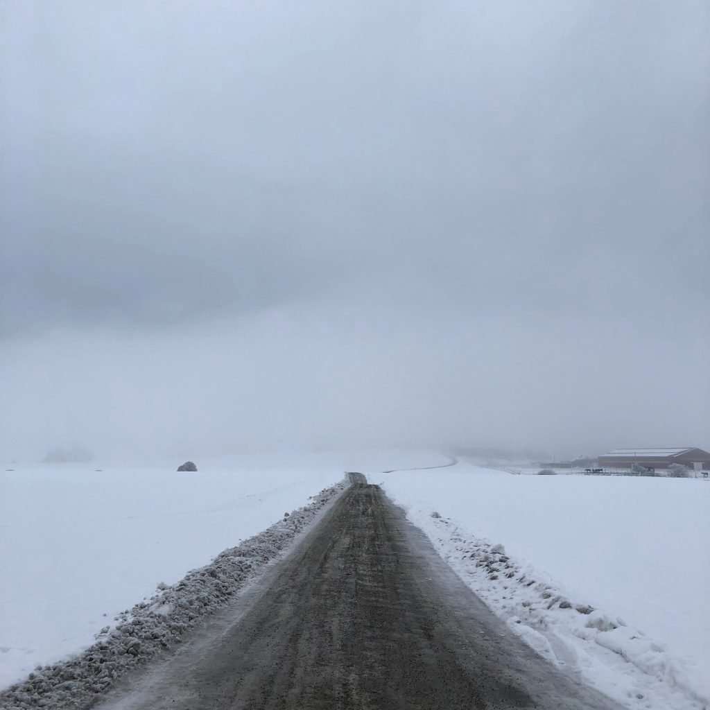 Snow-covered roads for winter running