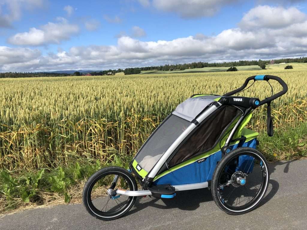 The Thule Chariot Sport has many features that makes it ideal for runners who want to bring the child.