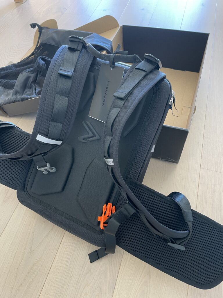 Backpack 2.0 shoulder straps and hip belt